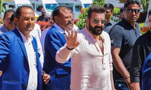 Sanjay Dutt | రాజకీయ రంగ ప్రవేశంపై క్లారిటీ ఇచ్చిన సంజయ్ దత్ Sanjay Dutt | రాజకీయ రంగ ప్రవేశంపై క్లారిటీ ఇచ్చిన సంజయ్ దత్