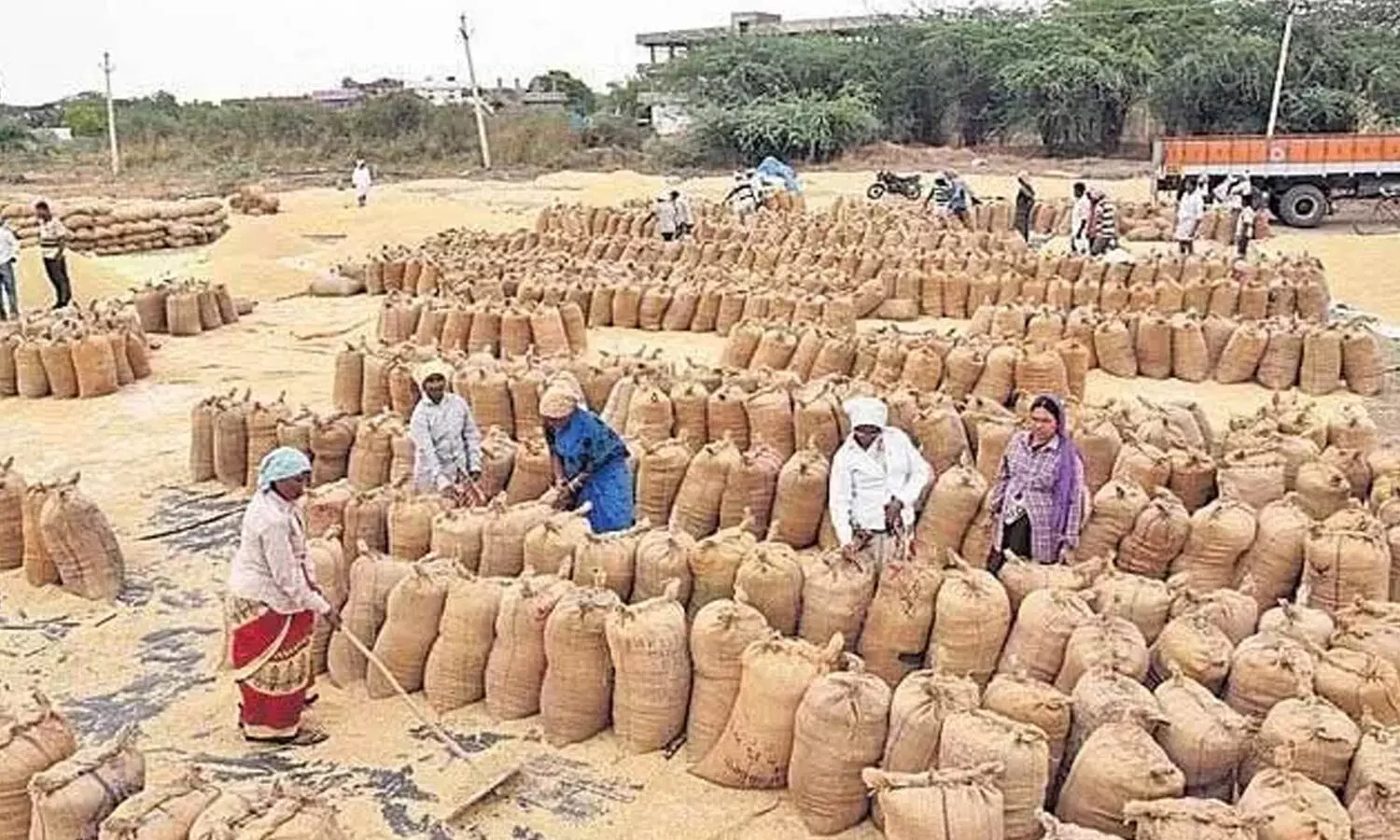Telangana । కాళేశ్వరం లేకున్నా తెలంగాణలో పెరిగిన సాగు విస్తీర్ణం.. ధాన్యం దిగుబడిలో రికార్డు Telangana । కాళేశ్వరం లేకున్నా తెలంగాణలో పెరిగిన సాగు విస్తీర్ణం.. ధాన్యం దిగుబడిలో రికార్డు