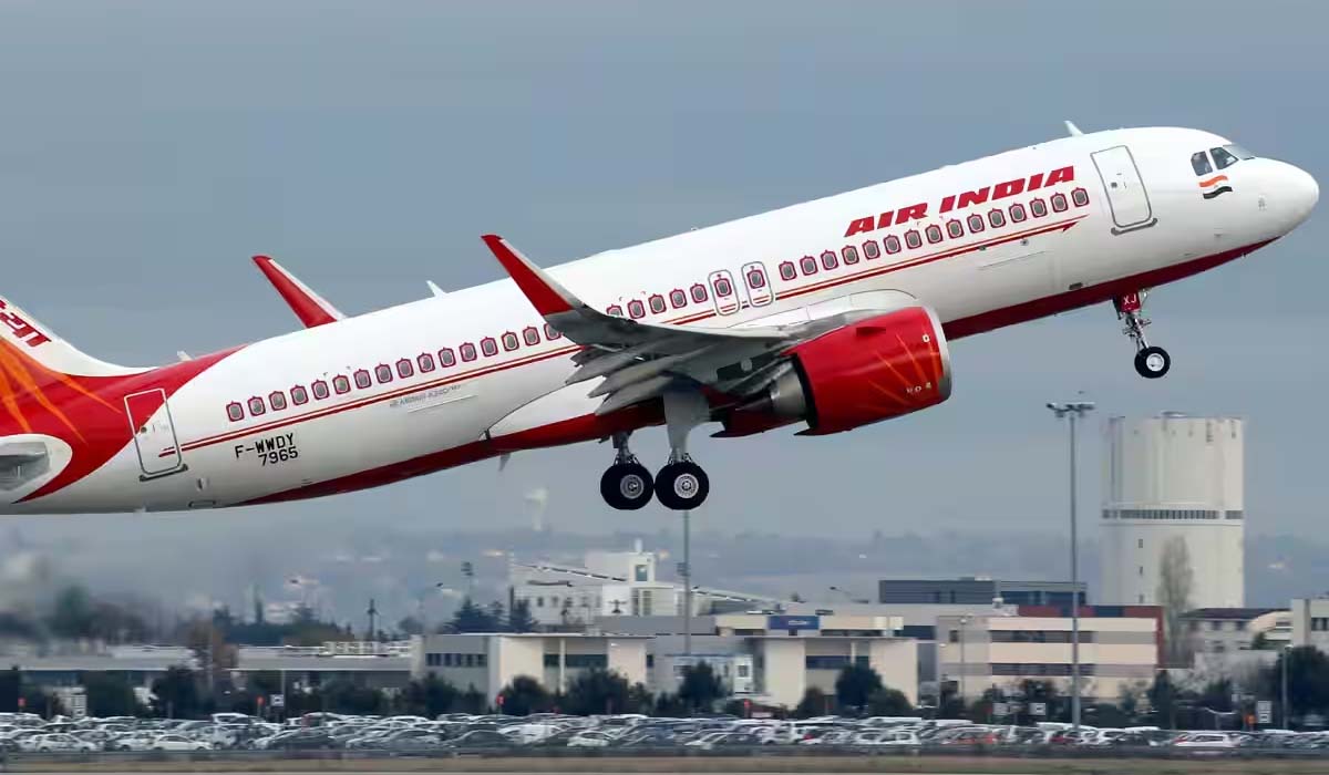 Air India | ఇజ్రాయెల్పై ఇరాన్ దాడులు.. టెల్ అవీవ్కు విమానాలు రద్దు చేసిన ఎయిర్ ఇండియా Air India | ఇజ్రాయెల్పై ఇరాన్ దాడులు.. టెల్ అవీవ్కు విమానాలు రద్దు చేసిన ఎయిర్ ఇండియా