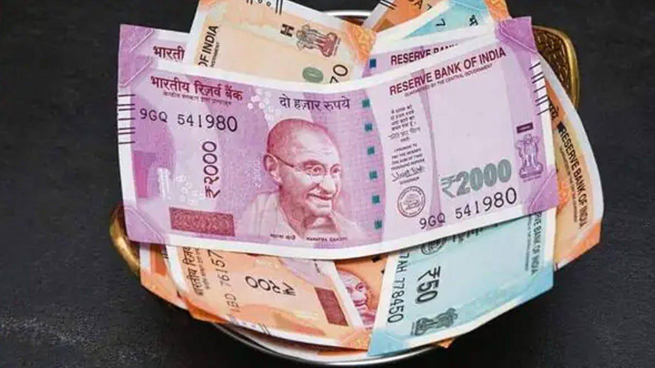 Bank rules | బ్యాంకు ఖాతాదారులూ బహుపరాక్.. మే నెలలో రూల్స్ మారుతున్నాయ్..! Bank rules | బ్యాంకు ఖాతాదారులూ బహుపరాక్.. మే నెలలో రూల్స్ మారుతున్నాయ్..!