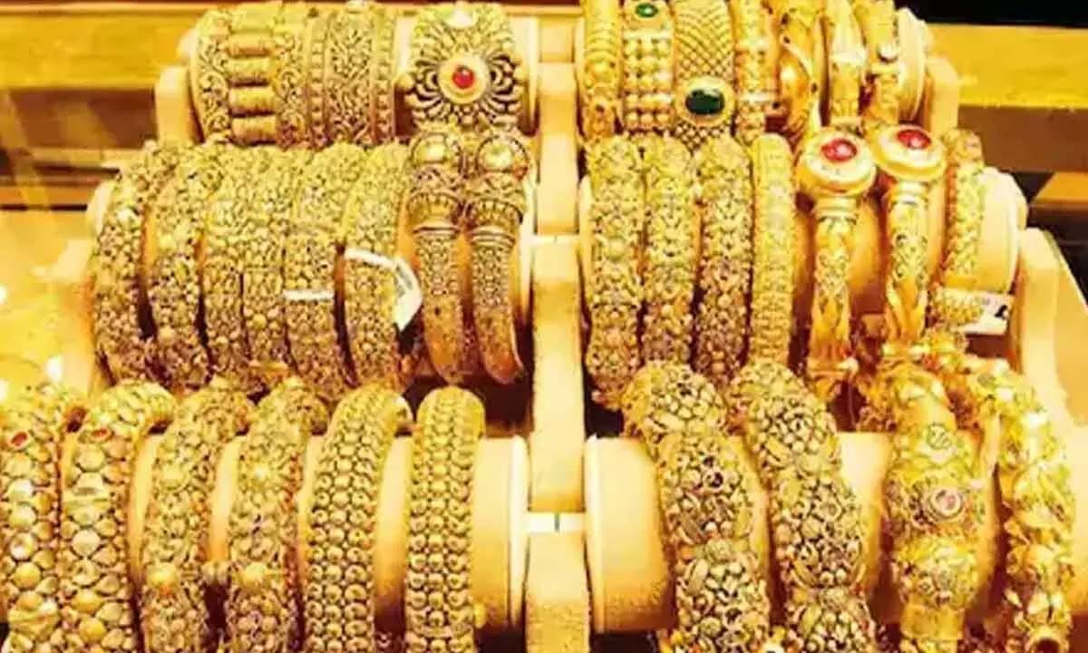 Gold Rates | సామాన్యలకు షాక్.. మరోసారి పెరిగిన బంగారం, వెండి ధరలు..! Gold Rates | సామాన్యలకు షాక్.. మరోసారి పెరిగిన బంగారం, వెండి ధరలు..!