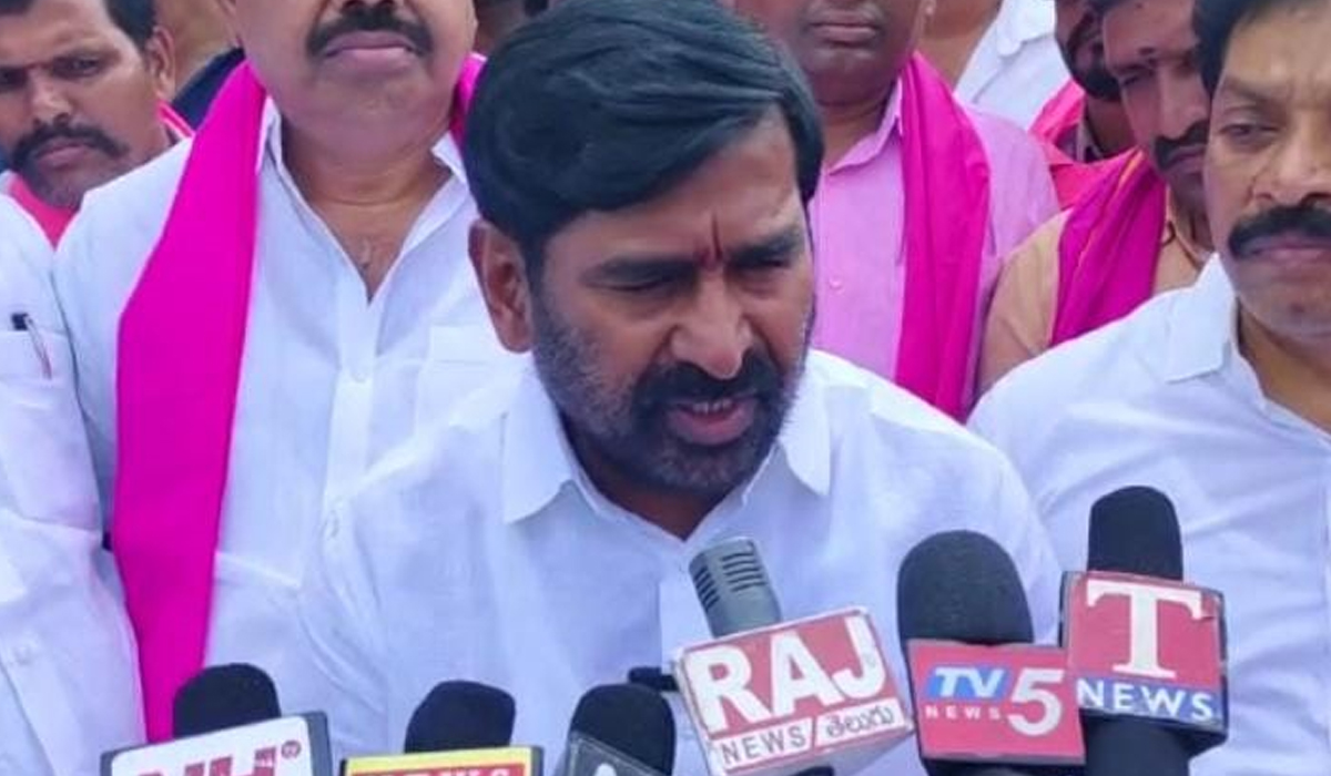 నిద్ర మత్తులోకాంగ్రెస్ సర్కార్.. టెయిల్ పాండ్ నీళ్లు దోచుకెళ్లిన ఏపీ నిద్ర మత్తులోకాంగ్రెస్ సర్కార్.. టెయిల్ పాండ్ నీళ్లు దోచుకెళ్లిన ఏపీ