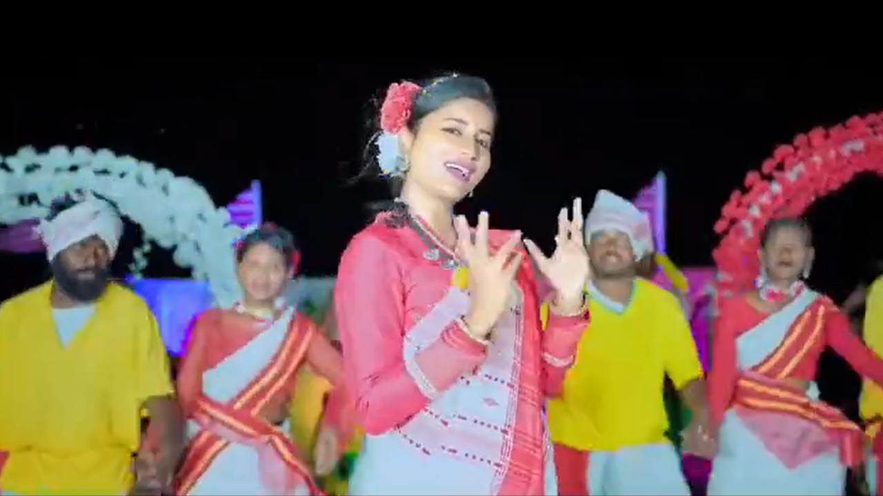 Amba Prasad | అద్భుతంగా ఆడిపాడిన మహిళా ఎమ్మెల్యే.. ఈడీ విచారణకు ముందే వీడియో రిలీజ్.. Amba Prasad | అద్భుతంగా ఆడిపాడిన మహిళా ఎమ్మెల్యే.. ఈడీ విచారణకు ముందే వీడియో రిలీజ్..