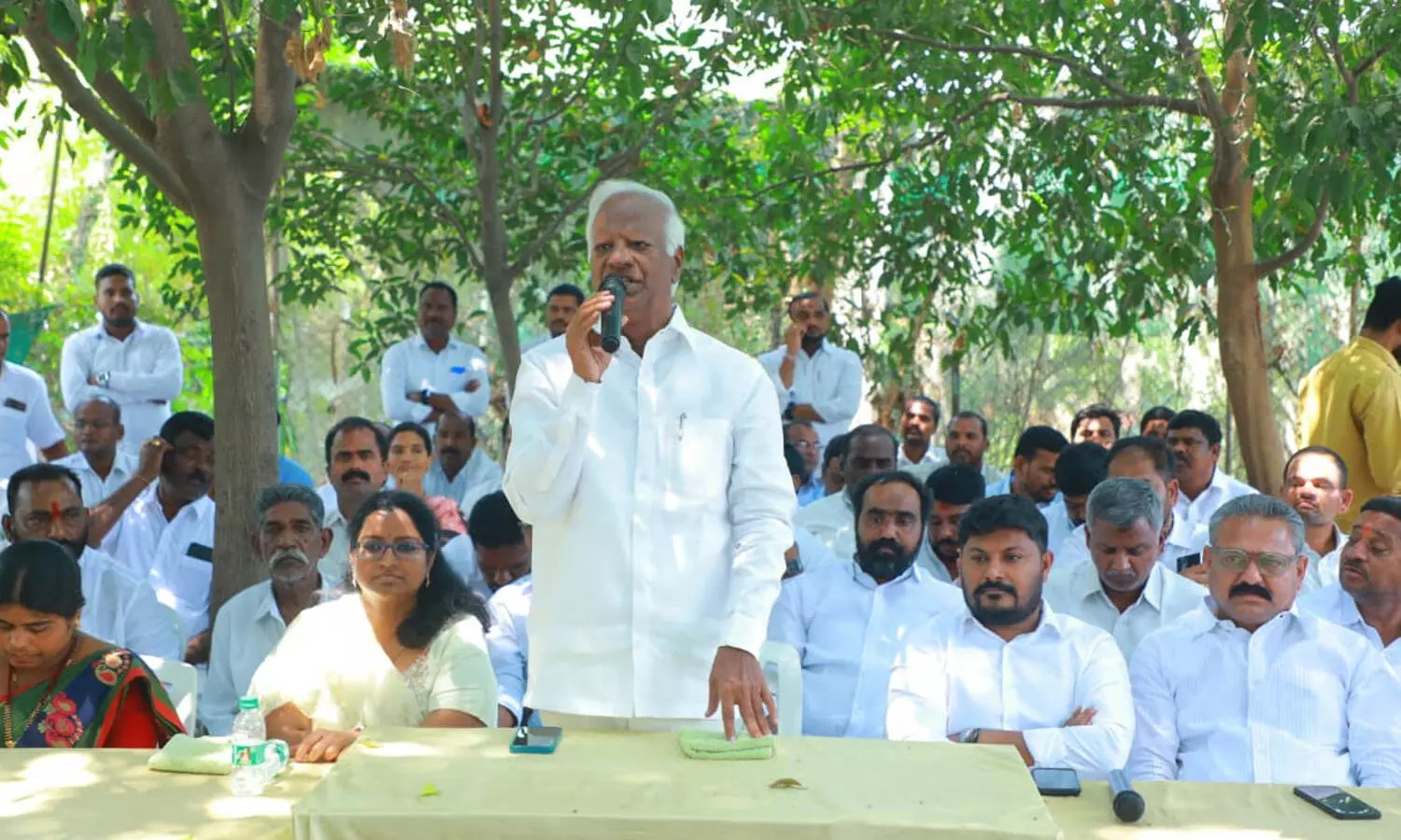 అధికార పార్టీ నుంచి ఆఫర్ వచ్చింది: కడియం శ్రీహరి అధికార పార్టీ నుంచి ఆఫర్ వచ్చింది: కడియం శ్రీహరి