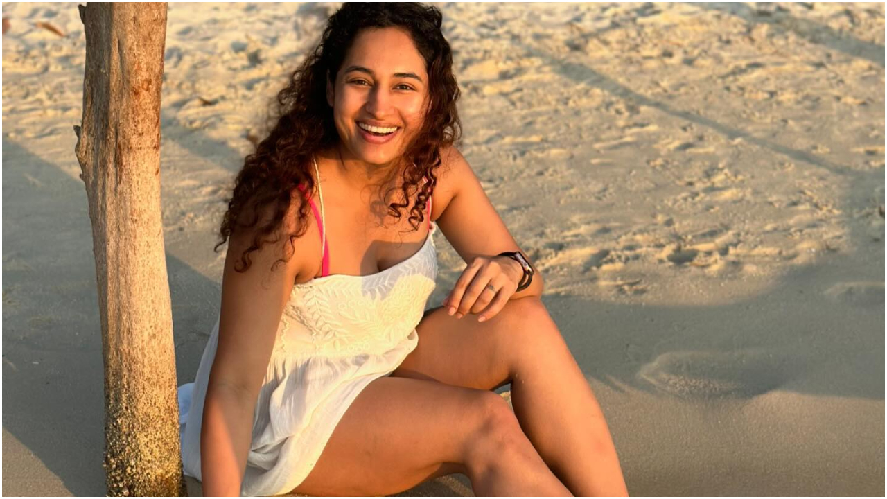 Pooja Ramachandran : బీచ్‌లో పూజా బోల్డ్ షో