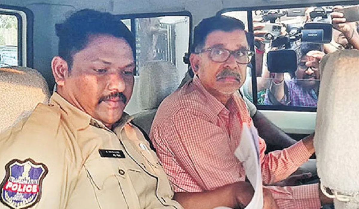 Phone tapping case | మాజీ డీసీపీ రాధాకిషన్రావుకు రిమాండ్ పొడిగింపు Phone tapping case | మాజీ డీసీపీ రాధాకిషన్రావుకు రిమాండ్ పొడిగింపు