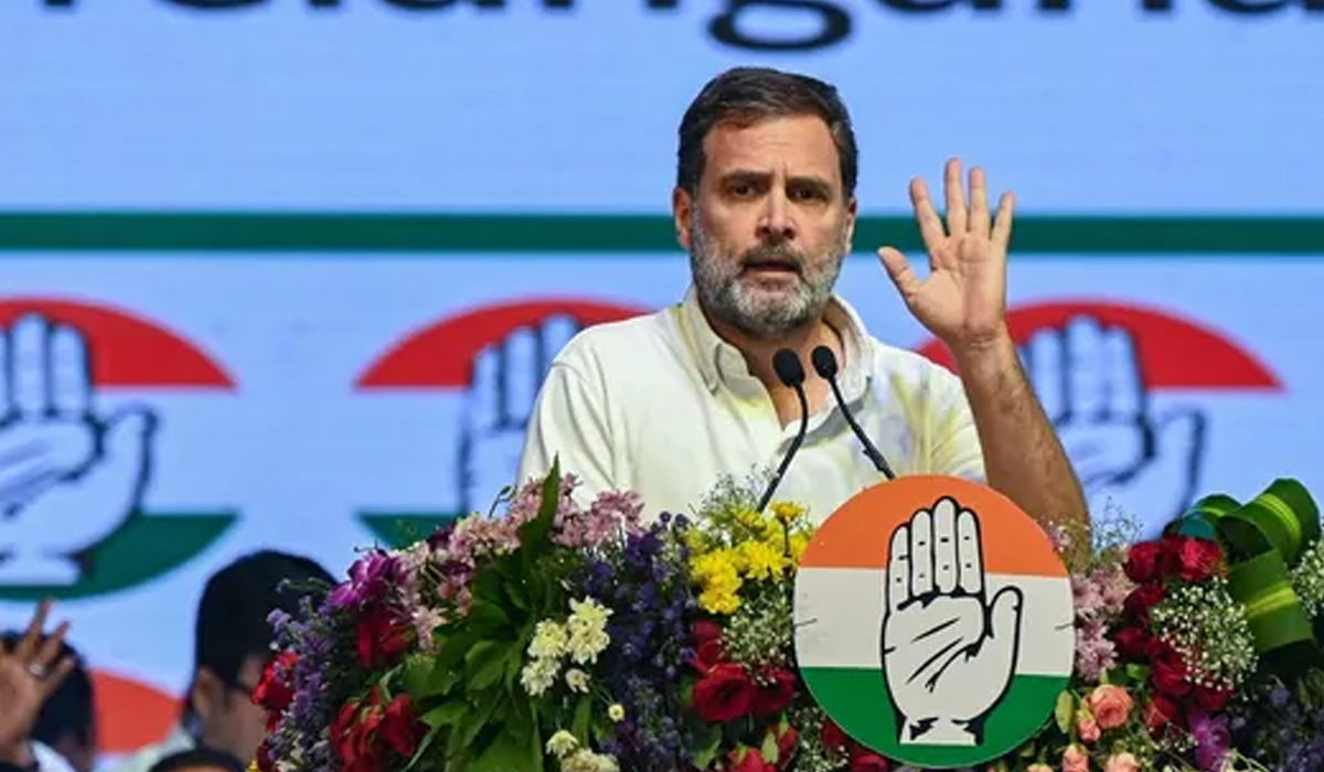 ధరిత్రిపై అతిపెద్ద స్కాం ఎలక్టోరల్ బాండ్లు: కోజికోడ్ సభలో కాంగ్రెస్ ఎంపీ రాహుల్గాంధీ ధరిత్రిపై అతిపెద్ద స్కాం ఎలక్టోరల్ బాండ్లు: కోజికోడ్ సభలో కాంగ్రెస్ ఎంపీ రాహుల్గాంధీ