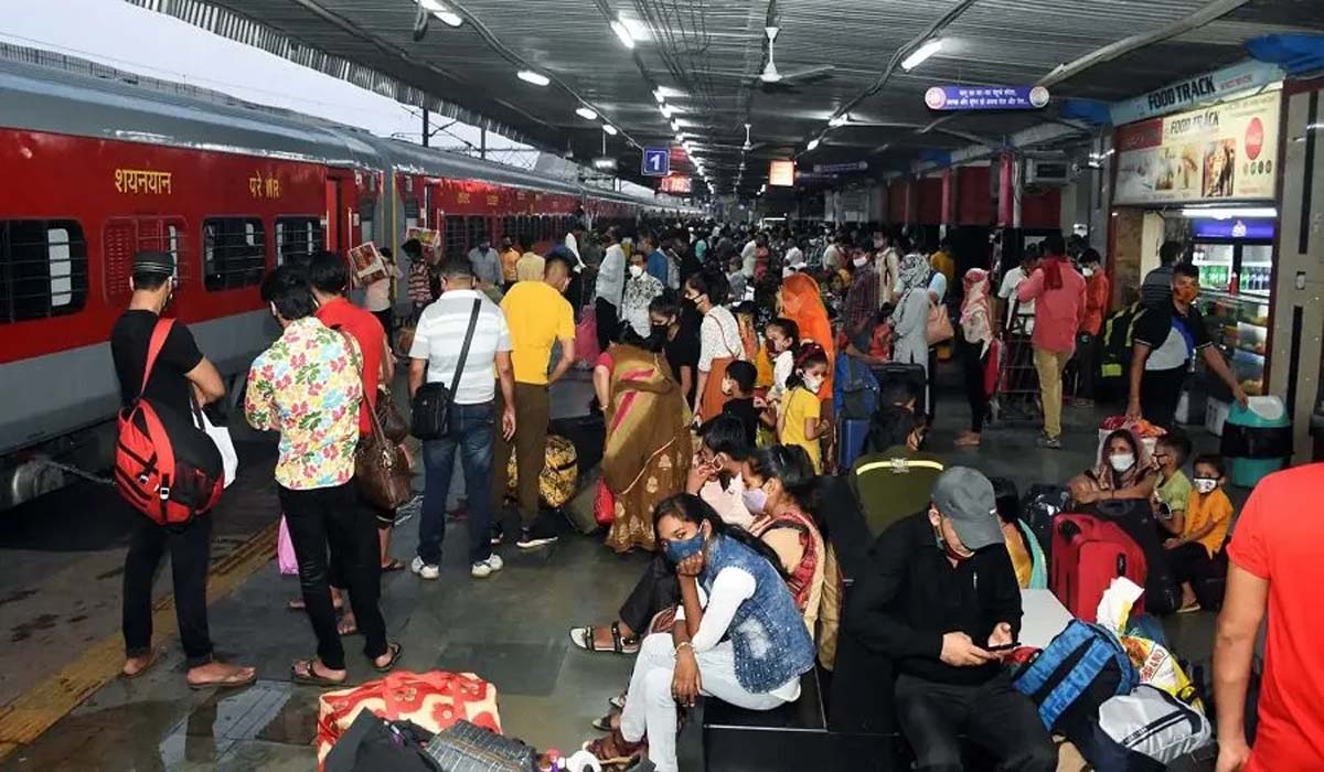 Special Trains | సికింద్రాబాద్, విశాఖపట్నం నుంచి భారీగా సమ్మర్ స్పెషల్ రైళ్లను ప్రకటించిన దక్షిణ మధ్య రైల్వే Special Trains | సికింద్రాబాద్, విశాఖపట్నం నుంచి భారీగా సమ్మర్ స్పెషల్ రైళ్లను ప్రకటించిన దక్షిణ మధ్య రైల్వే