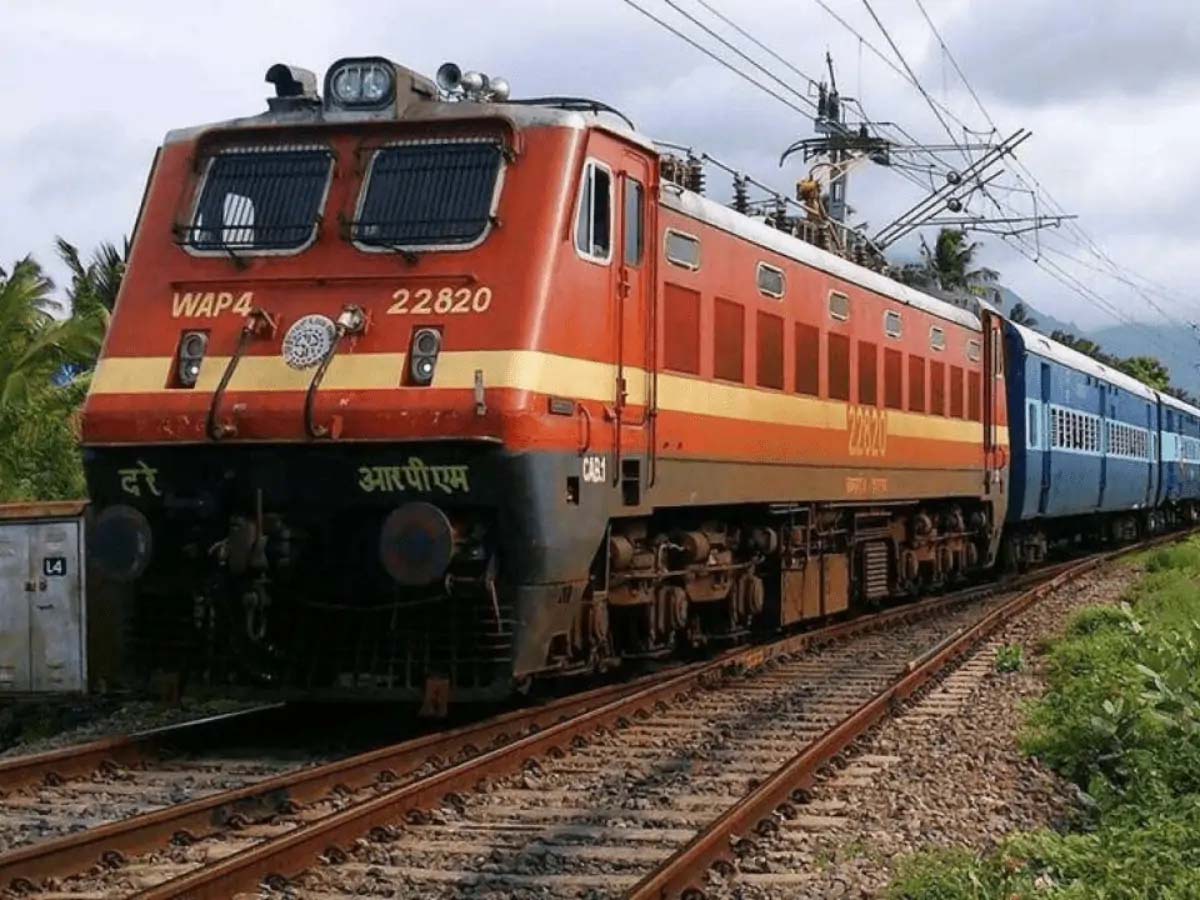 SCR | ప్రయాణికులకు గుడ్న్యూస్.. ఈ స్టేషన్లలో ఈ రైళ్లు కొత్తగా స్టాపింగ్.. లిస్ట్లో మీ ఊరుందా చూసుకోండి..! SCR | ప్రయాణికులకు గుడ్న్యూస్.. ఈ స్టేషన్లలో ఈ రైళ్లు కొత్తగా స్టాపింగ్.. లిస్ట్లో మీ ఊరుందా చూసుకోండి..!