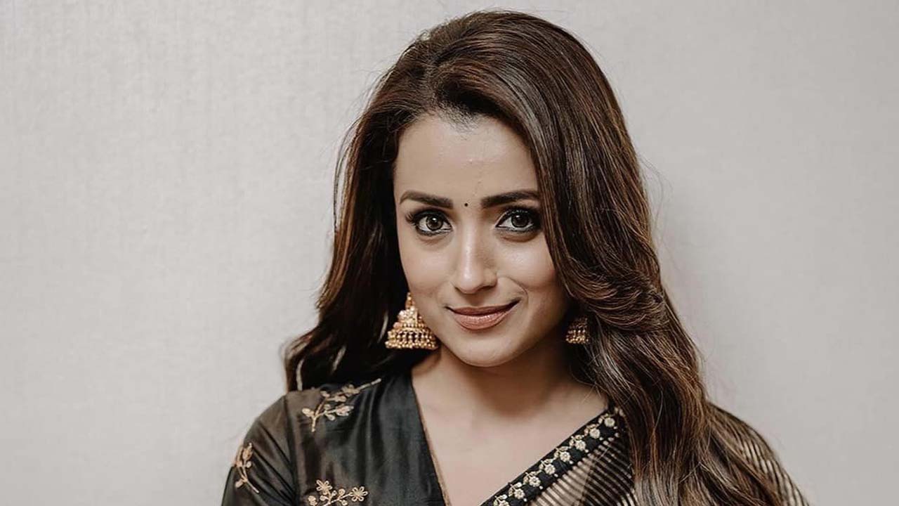 Trisha | ‘వర్షం’లో ప్రభాస్ సరసన ఫస్ట్ హీరోయిన్గా అనుకున్నది త్రిషను కాదట..! ఛాన్స్ మిస్సయ్యింది ఎవరో తెలుసా..? Trisha | ‘వర్షం’లో ప్రభాస్ సరసన ఫస్ట్ హీరోయిన్గా అనుకున్నది త్రిషను కాదట..! ఛాన్స్ మిస్సయ్యింది ఎవరో తెలుసా..?