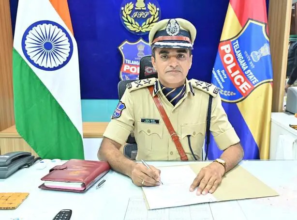 నేటీ నుంచి అగ్నిమాపక వారోత్సవాలు.. రాచకొండ కమిషనర్ తరుణ్ జోషి నేటీ నుంచి అగ్నిమాపక వారోత్సవాలు.. రాచకొండ కమిషనర్ తరుణ్ జోషి