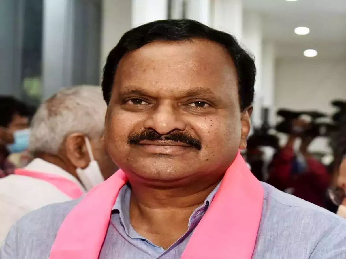 రాజకీయంగా ఎదుర్కోలేకనే ట్యాపింగ్ ఆరోపణలు: ఎమ్మెల్సీ వెంకట్రామ్రెడ్డి రాజకీయంగా ఎదుర్కోలేకనే ట్యాపింగ్ ఆరోపణలు: ఎమ్మెల్సీ వెంకట్రామ్రెడ్డి