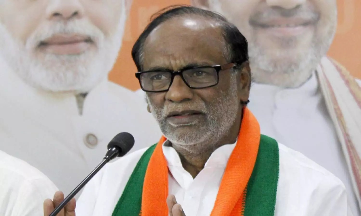 బీఆరెస్-కాంగ్రెస్ల మధ్య సుఫారీ మంటలు బీఆరెస్-కాంగ్రెస్ల మధ్య సుఫారీ మంటలు