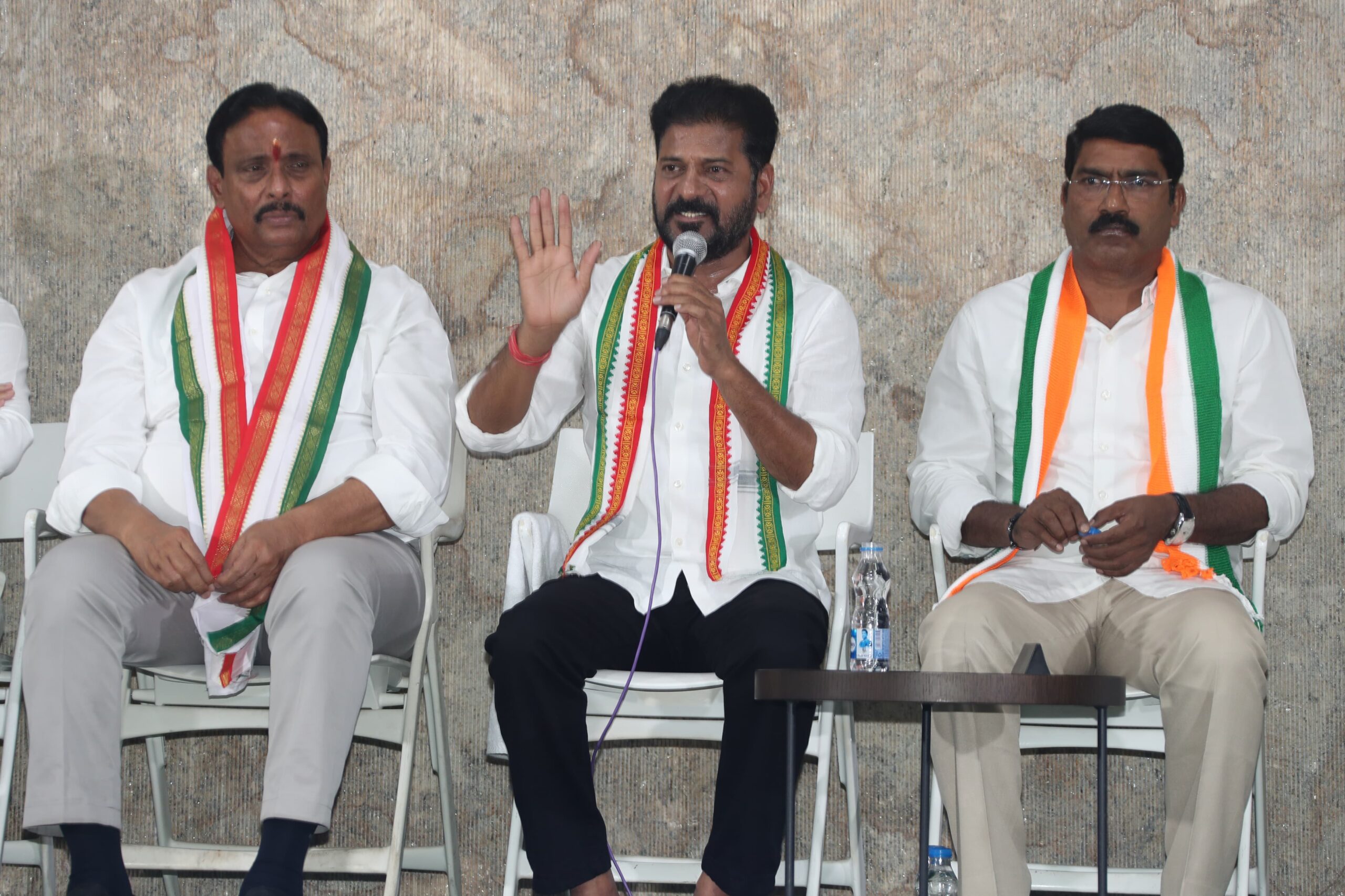 మనువాదమే బీజేపీ లక్ష్యం: సీఎం రేవంత్రెడ్డి మనువాదమే బీజేపీ లక్ష్యం: సీఎం రేవంత్రెడ్డి