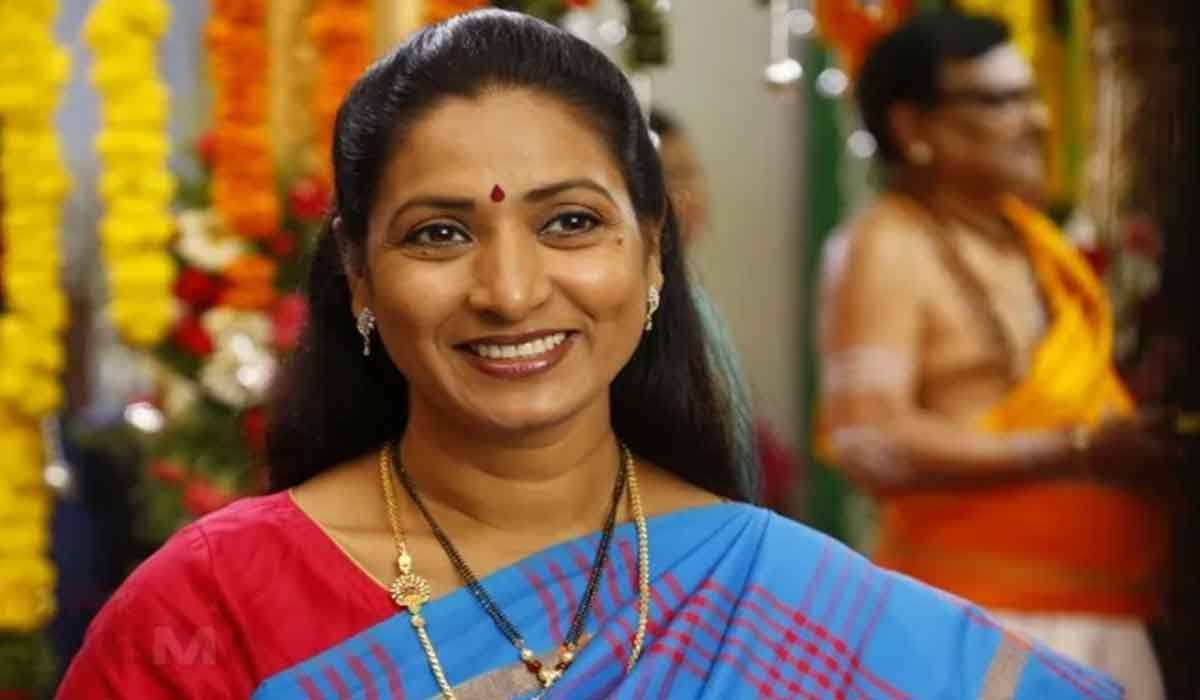AAMANi|ఆమని తన భర్త నుండి విడిపోవడం వెనక అసలు కారణం ఇదే..ఇన్నాళ్లకి భయటపెట్టిందిగా..! AAMANi|ఆమని తన భర్త నుండి విడిపోవడం వెనక అసలు కారణం ఇదే..ఇన్నాళ్లకి భయటపెట్టిందిగా..!