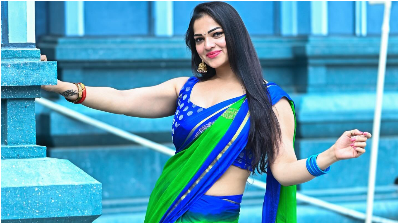 Ashwini Sree : నడుము అందాలతో నిషా ఎక్కిస్తున్న అశ్విని శ్రీ..