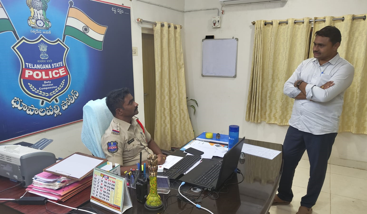 Bhupalpally | కబ్జా కేసులో భూపాలపల్లి కౌన్సిలర్ కొత్త హరిబాబు అరెస్ట్ Bhupalpally | కబ్జా కేసులో భూపాలపల్లి కౌన్సిలర్ కొత్త హరిబాబు అరెస్ట్