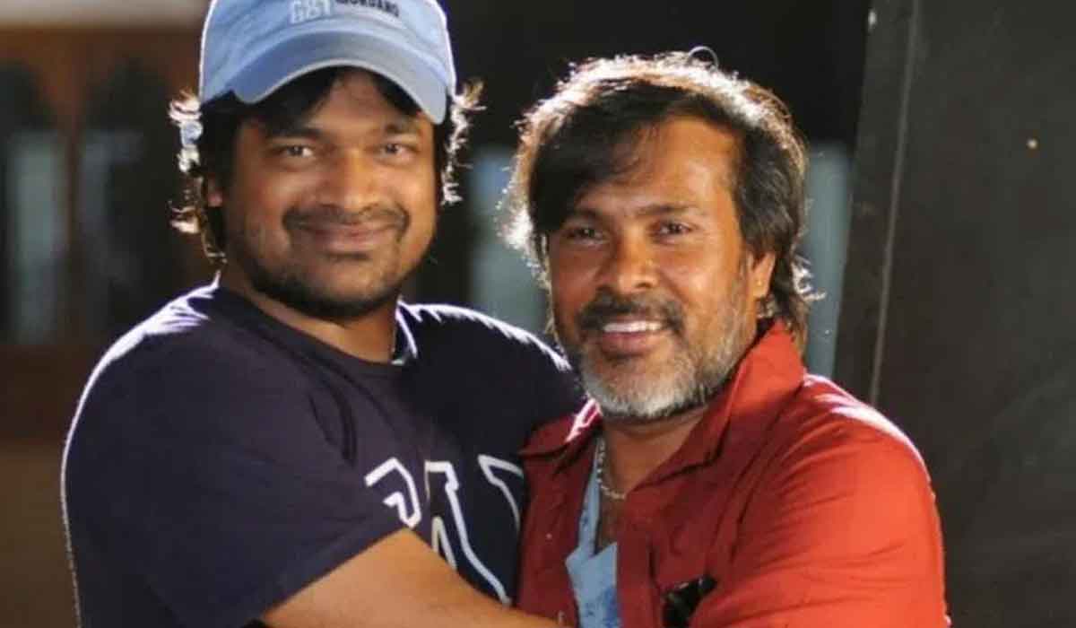 Harish Shankar|చోటా కే నాయుడు, హరీష్ శంకర్ మధ్య ఈ లొల్లి ఏంది..! Harish Shankar|చోటా కే నాయుడు, హరీష్ శంకర్ మధ్య ఈ లొల్లి ఏంది..!
