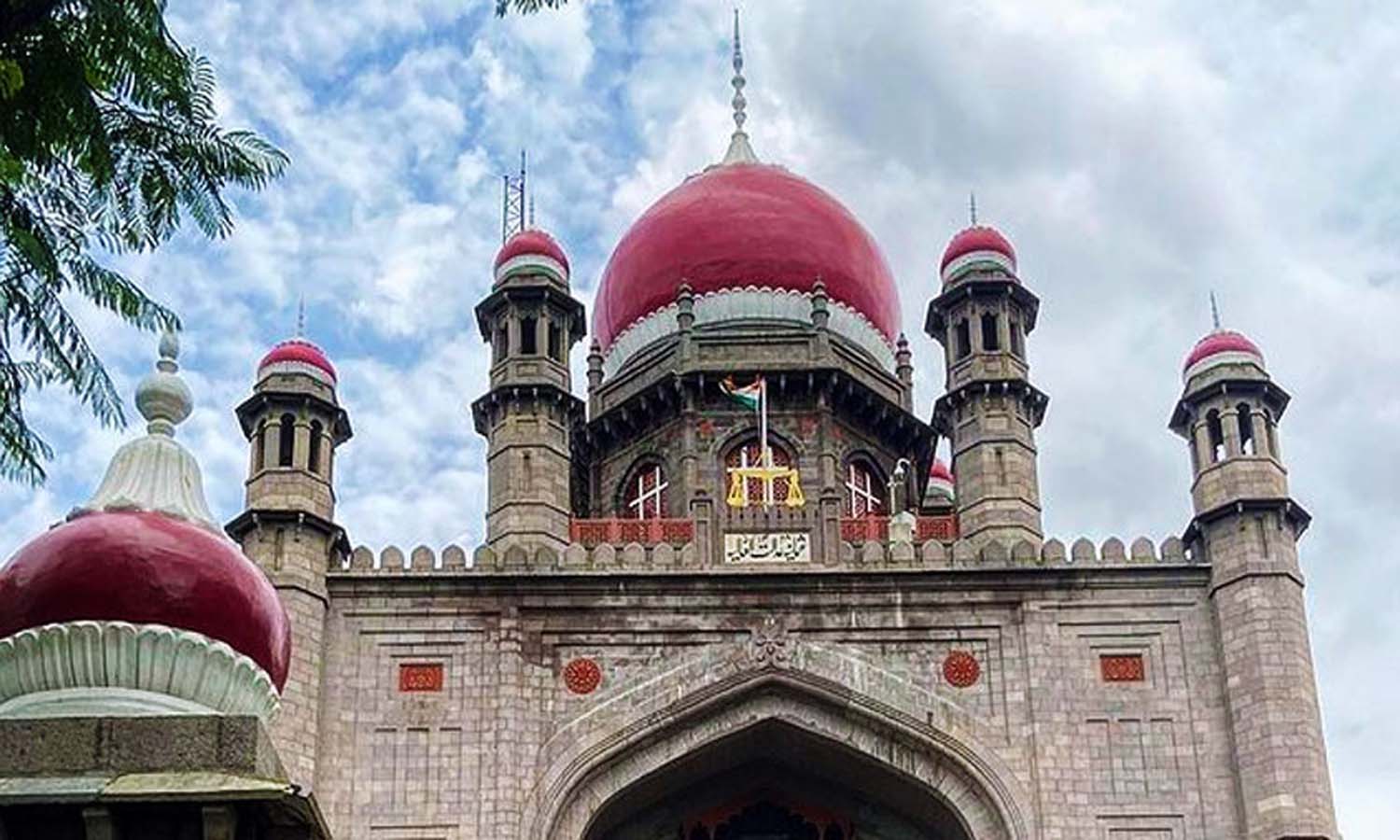 అమిత్షా మార్ఫింగ్ వీడియో కేసులో విచారణపై హైకోర్టు స్టే అమిత్షా మార్ఫింగ్ వీడియో కేసులో విచారణపై హైకోర్టు స్టే