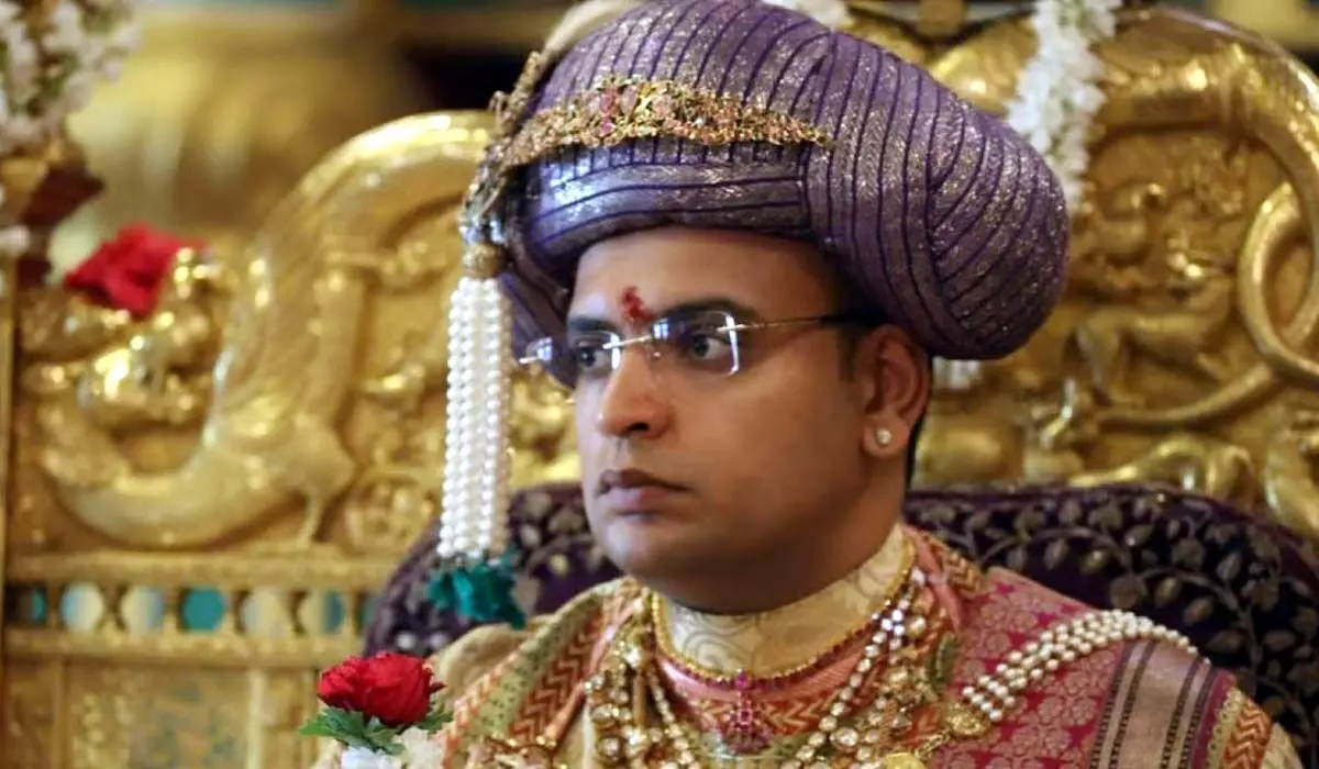 Yaduveer Krishnadatta | లోక్సభ ఎన్నికల బరిలో మైసూర్ రాజు యదువీర్ కృష్ణదత్త.. ఆయన ఆస్తుల విలువ తెలిస్తే షాకే..! Yaduveer Krishnadatta | లోక్సభ ఎన్నికల బరిలో మైసూర్ రాజు యదువీర్ కృష్ణదత్త.. ఆయన ఆస్తుల విలువ తెలిస్తే షాకే..!