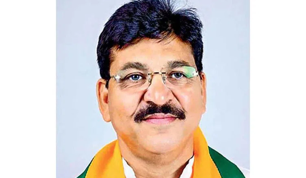 హిందూ దేవుళ్లను కించపరిస్తే సహించం.. ఇదే బీజేపీ ఫత్వా హిందూ దేవుళ్లను కించపరిస్తే సహించం.. ఇదే బీజేపీ ఫత్వా