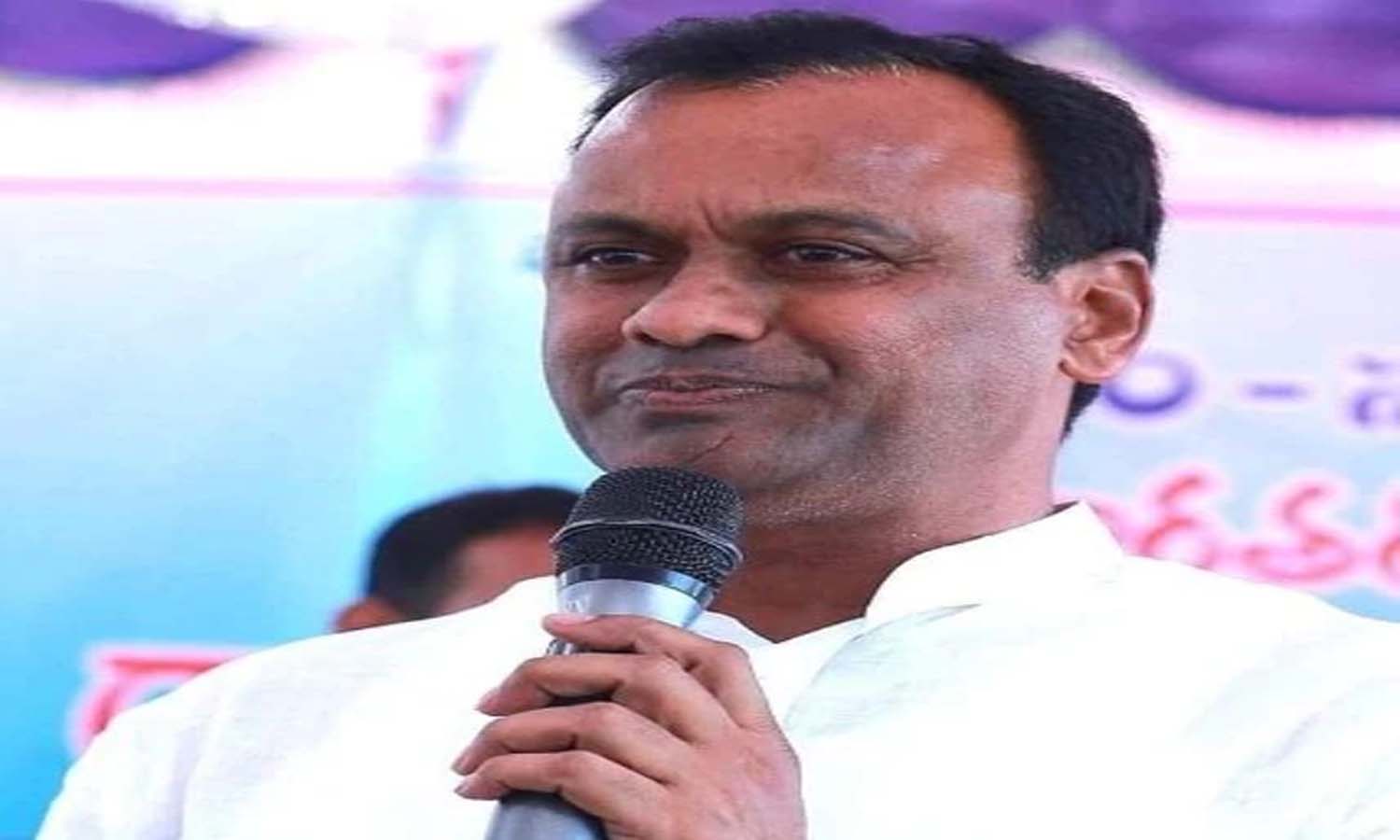 హామీల అమలుపై కేసీఆర్ అసత్య ప్రచారం హామీల అమలుపై కేసీఆర్ అసత్య ప్రచారం