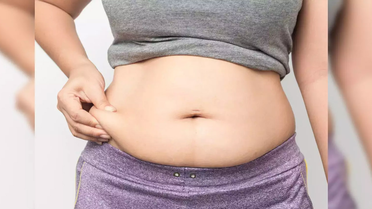Health tips | బరువు బాగా పెరుగుతున్నారా.. అయితే తరచూ ఈ పండ్లు తినాల్సిందే..! Health tips | బరువు బాగా పెరుగుతున్నారా.. అయితే తరచూ ఈ పండ్లు తినాల్సిందే..!
