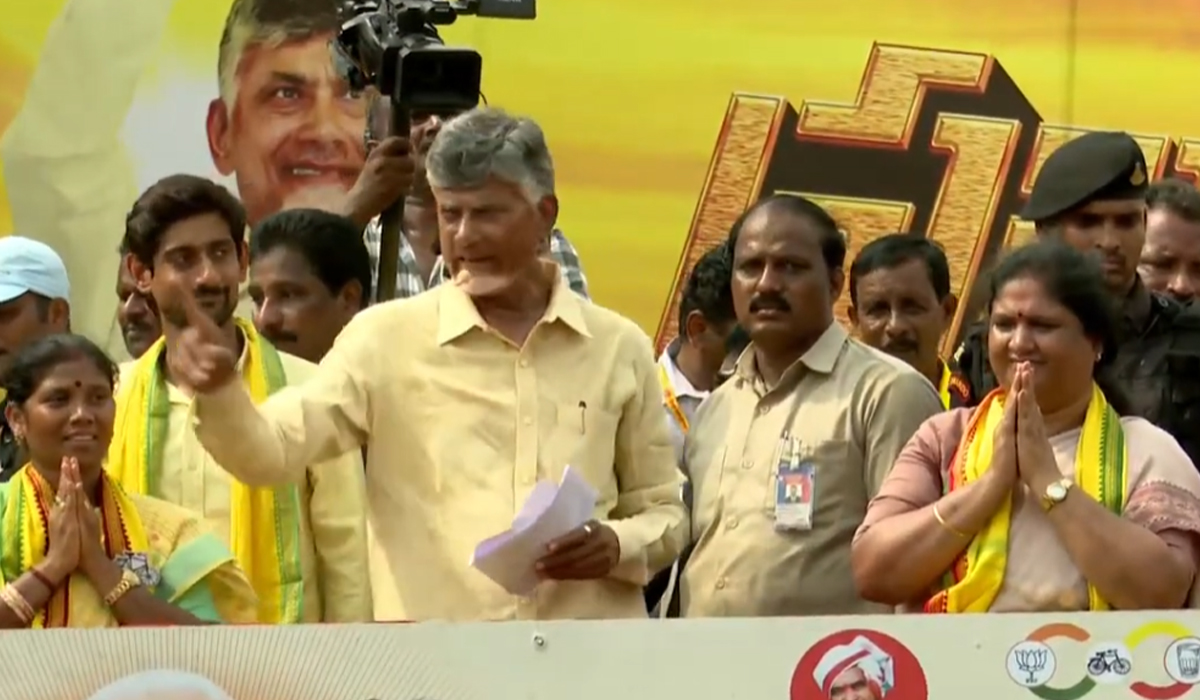 వైసీపీ ఫ్యాన్ ముక్కలవ్వడం ఖాయం: చంద్రబాబు వైసీపీ ఫ్యాన్ ముక్కలవ్వడం ఖాయం: చంద్రబాబు