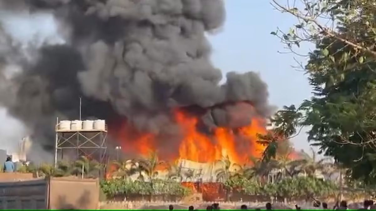 Rajkot game zone fire | ప్రమాద స్థలిలో 2000 లీటర్ల పెట్రోల్! Rajkot game zone fire | ప్రమాద స్థలిలో 2000 లీటర్ల పెట్రోల్!
