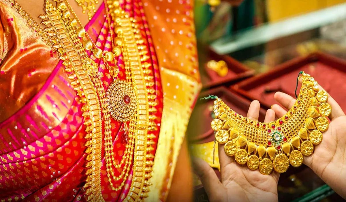 Gold-Silver Rates | బంగారం, వెండి కొనాలనుకుంటున్నారా..? తెలుగు రాష్ట్రాల్లో నేడు ధరలు ఎలా ఉన్నాయో తెలుసా..? Gold-Silver Rates | బంగారం, వెండి కొనాలనుకుంటున్నారా..? తెలుగు రాష్ట్రాల్లో నేడు ధరలు ఎలా ఉన్నాయో తెలుసా..?