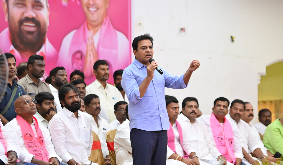 KTR | జాబ్ క్యాలెండర్ ఎటుపాయే.. మెగా డీఎస్పీ ముచ్చటే లేదాయే: కేటీఆర్ KTR | జాబ్ క్యాలెండర్ ఎటుపాయే.. మెగా డీఎస్పీ ముచ్చటే లేదాయే: కేటీఆర్
