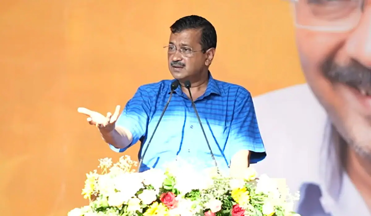 CM Arvind Kejriwal | బీజేపీ కార్యాలయం ముట్డడికి ఆప్ యత్నం.. అడ్డుకున్న పోలీసు బలగాలు CM Arvind Kejriwal | బీజేపీ కార్యాలయం ముట్డడికి ఆప్ యత్నం.. అడ్డుకున్న పోలీసు బలగాలు