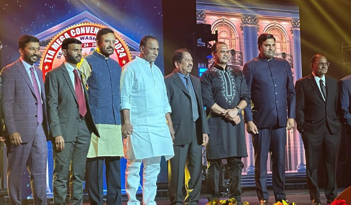 పెట్టుబడులతో వచ్చే తెలంగాణ ఎన్నారైలకు రెడ్ కార్పెట్: మంత్రి కోమటిరెడ్డి వెంకట్రెడ్డి పెట్టుబడులతో వచ్చే తెలంగాణ ఎన్నారైలకు రెడ్ కార్పెట్: మంత్రి కోమటిరెడ్డి వెంకట్రెడ్డి