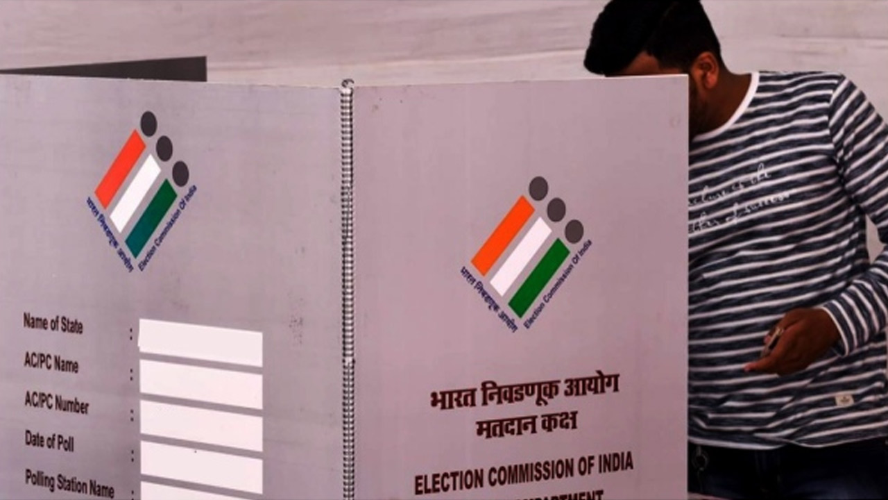 Polling booth | మీ పోలింగ్ బూత్ ఎక్కడ ఉందో ఇలా తెలుసుకోండి..! Polling booth | మీ పోలింగ్ బూత్ ఎక్కడ ఉందో ఇలా తెలుసుకోండి..!