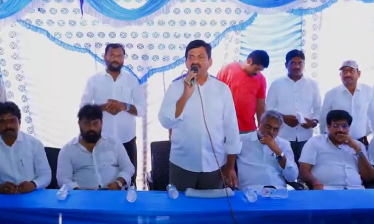 న్యాయమైన కోరికలన్ని తీరుస్తా పాలేరు వాసులకు మంత్రి.. పొంగులేటి న్యాయమైన కోరికలన్ని తీరుస్తా పాలేరు వాసులకు మంత్రి.. పొంగులేటి