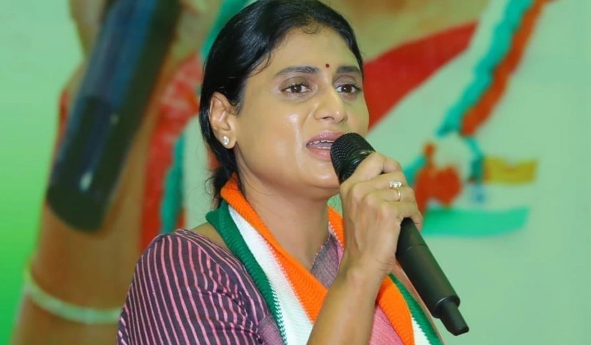 YS Sharmila | వైఎస్సార్ విగ్రహాల ధ్వంసంపై షర్మిల మండిపాటు YS Sharmila | వైఎస్సార్ విగ్రహాల ధ్వంసంపై షర్మిల మండిపాటు