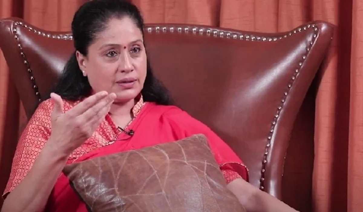 Vijayasanthi: నాడు ఒప్పు ఎట్లా.. నేడు తప్పు ఎట్లా?: విజయశాంతి Vijayasanthi: నాడు ఒప్పు ఎట్లా.. నేడు తప్పు ఎట్లా?: విజయశాంతి