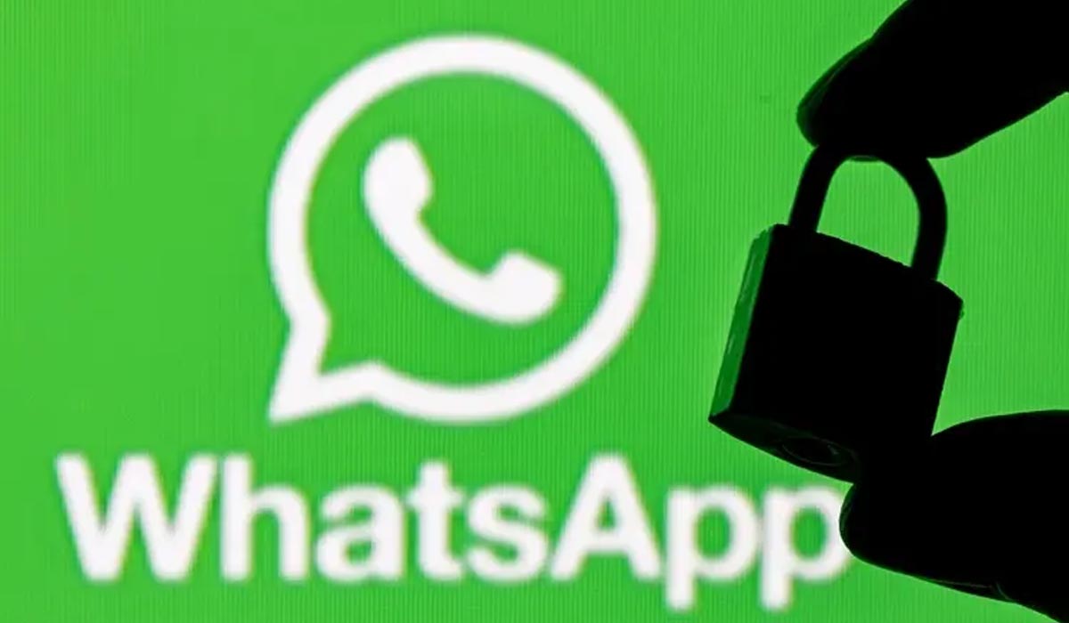 WhatsApp | వాట్సాప్ వాడుతున్నారా..? ఈ రెండు ఫీచర్స్ ఎలా వాడాలో తెలుసా..? WhatsApp | వాట్సాప్ వాడుతున్నారా..? ఈ రెండు ఫీచర్స్ ఎలా వాడాలో తెలుసా..?