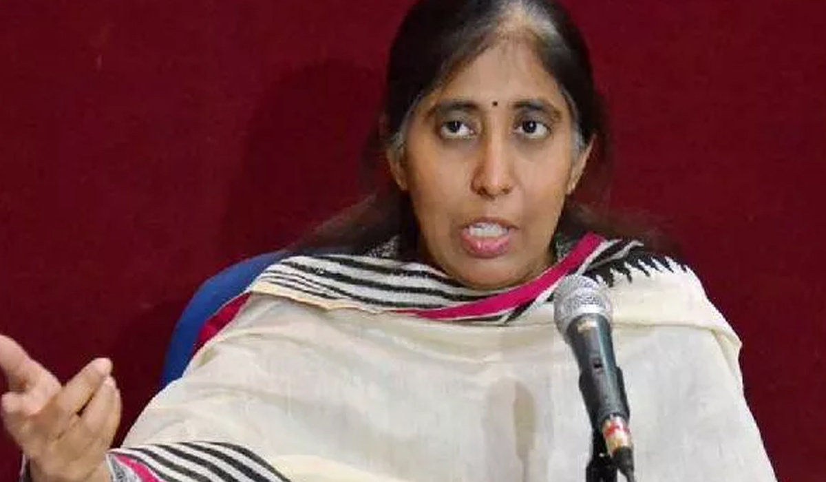 YS Sunitha | పులివెందులలో సింగిల్ ప్లేయర్గా ఉండేందుకే హత్య YS Sunitha | పులివెందులలో సింగిల్ ప్లేయర్గా ఉండేందుకే హత్య