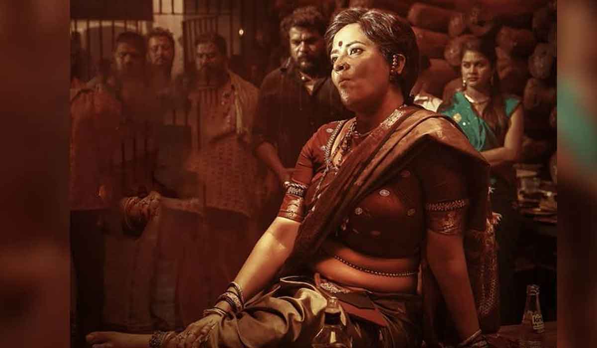 Anasuya| అనసూయ బర్త్ డే స్పెషల్.. దాక్షాయణిగా అనసూయ లుక్ అదిరిపోయిందిగా..! Anasuya| అనసూయ బర్త్ డే స్పెషల్.. దాక్షాయణిగా అనసూయ లుక్ అదిరిపోయిందిగా..!