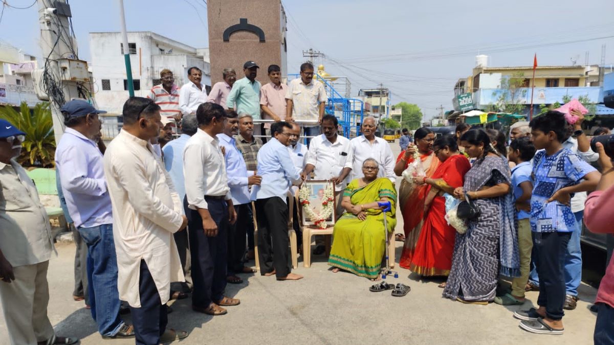 Burra Ramulu : హక్కుల సారధి డాక్టర్ బుర్రా రాములు Burra Ramulu : హక్కుల సారధి డాక్టర్ బుర్రా రాములు