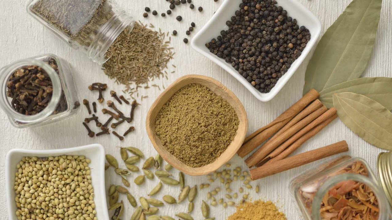 Health Tips | వంటింటి దివ్యౌషధంతో జలుబు నుంచి క్యాన్సర్ దాకా అన్నింటికి చెక్..! Health Tips | వంటింటి దివ్యౌషధంతో జలుబు నుంచి క్యాన్సర్ దాకా అన్నింటికి చెక్..!