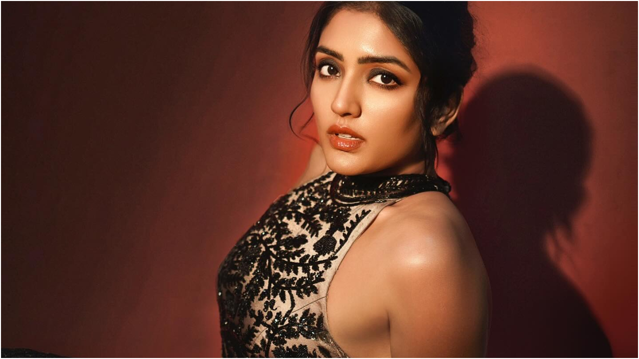 Eesha Rebba | ఈషా దెబ్బకు సోషల్ మీడియా షేక్.. అచ్చతెలుగు అందానికి అంతా దాసోహం