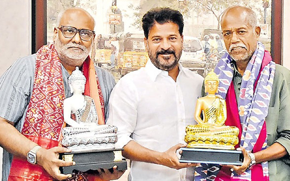 తెలంగాణ రాష్ట్ర గేయం ఇదే… మార్పుల తర్వాత సరికొత్తగా ‘జయ జయహే తెలంగాణ’ పూర్తి పాట.. తెలంగాణ రాష్ట్ర గేయం ఇదే… మార్పుల తర్వాత సరికొత్తగా ‘జయ జయహే తెలంగాణ’ పూర్తి పాట..