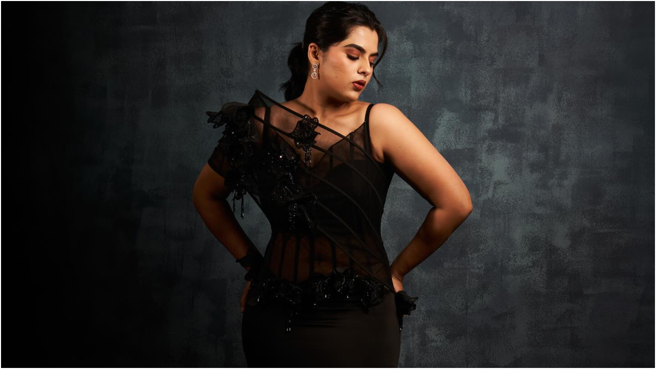 Kavya Kalyanram | కస్సుమనే అందాలతో కైపెక్కిస్తున్న కావ్య కళ్యాణ్ రామ్