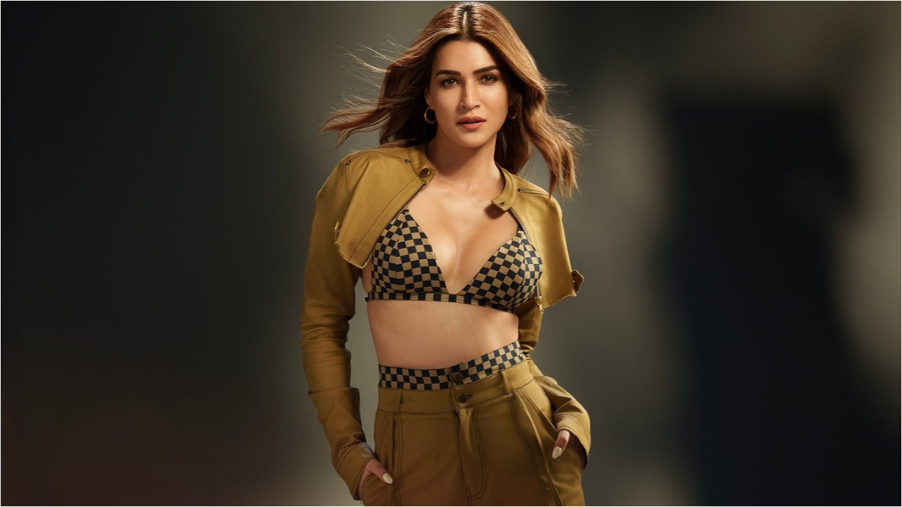 Kriti Sanon | టూ బోల్డ్​ లుక్ లో కృతి సనన్.. ఫోటోలు చూస్తే కిక్కే కిక్కు