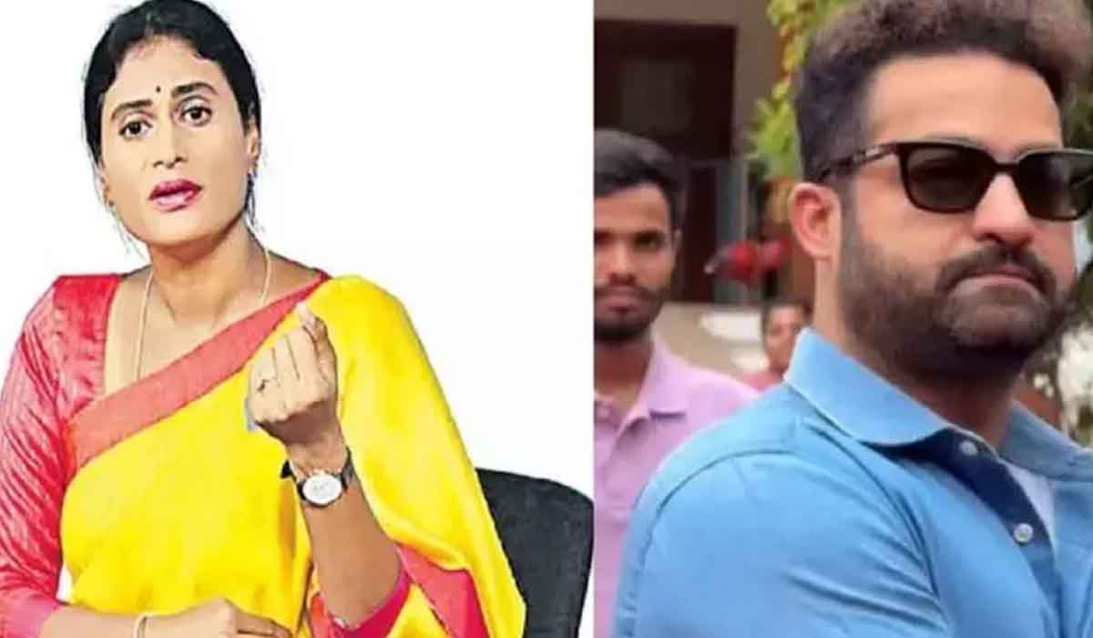 Jr NTR| బ్లూ కలర్ షర్ట్లో వచ్చిన ఎన్టీఆర్.. కొత్త లొల్లి మొదలైందిగా..! Jr NTR| బ్లూ కలర్ షర్ట్లో వచ్చిన ఎన్టీఆర్.. కొత్త లొల్లి మొదలైందిగా..!