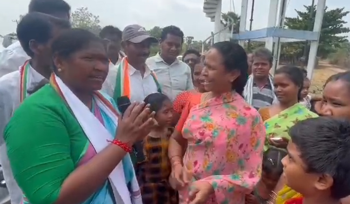 మోదీ ప్రభుత్వాన్ని ఢిల్లీ నుండి తరిమి కొట్టాలి: మంత్రి సీతక్క మోదీ ప్రభుత్వాన్ని ఢిల్లీ నుండి తరిమి కొట్టాలి: మంత్రి సీతక్క
