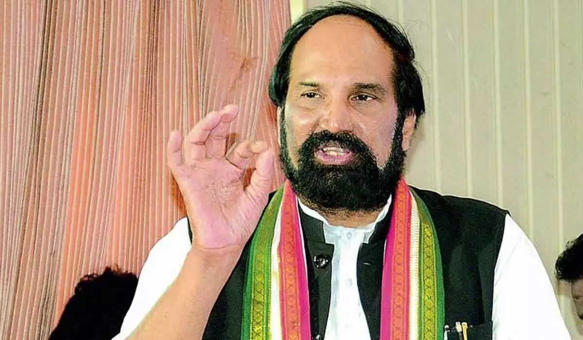 Uttam Kumar Reddy | కాళేశ్వరంను సర్వనాశనం చేసి..ఇప్పుడు దొంగ నాటకాలా : మంత్రి ఉత్తమ్ Uttam Kumar Reddy | కాళేశ్వరంను సర్వనాశనం చేసి..ఇప్పుడు దొంగ నాటకాలా : మంత్రి ఉత్తమ్