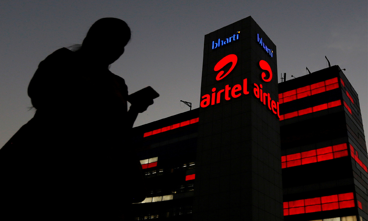 Airtel | యూజర్లకు షాక్ ఇచ్చిన ఎయిర్టెల్.. డేటా ఛార్జీలు భారీగా పెంపు..! Airtel | యూజర్లకు షాక్ ఇచ్చిన ఎయిర్టెల్.. డేటా ఛార్జీలు భారీగా పెంపు..!